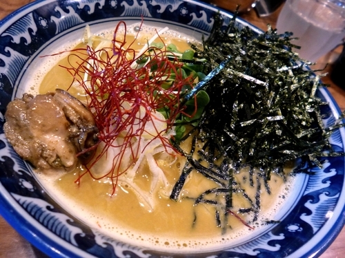 「牡蠣拉麺」@麺や佐市の写真