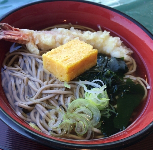 「エビ天そば　温」@レストラン辰巳の写真