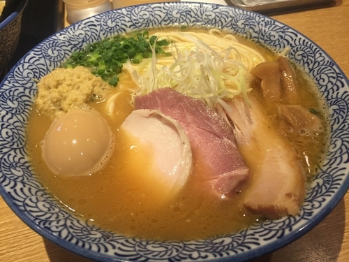 「特製ラーメン 大盛」@麺屋 一燈の写真