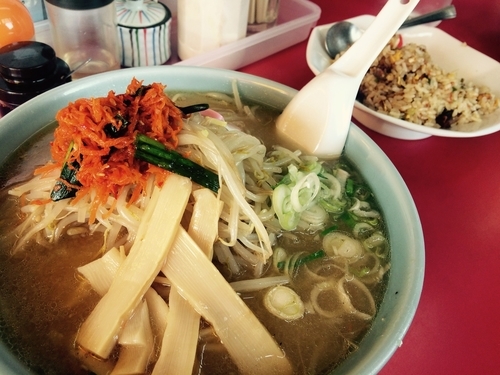 「ピリ辛味噌ラーメン(大盛)」@味の龍王の写真