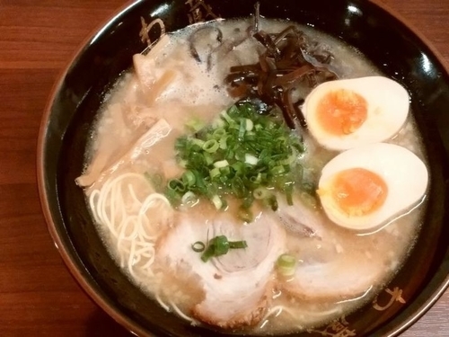 「味玉らーめん」@博多豚骨らーめん わ蔵 亀戸店の写真