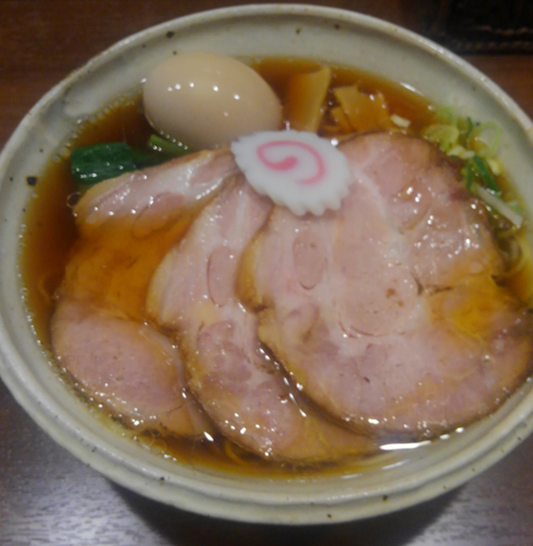 「チャーシュー醤油らーめん 味玉」@らーめん 一郎の写真
