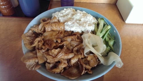 「すごい冷やし中華、500g」@立川マシマシ ロイヤルスープの写真