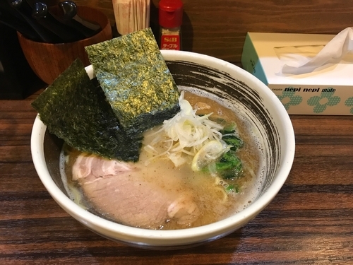 「アゴラーメン」@らあめん ひばりやの写真