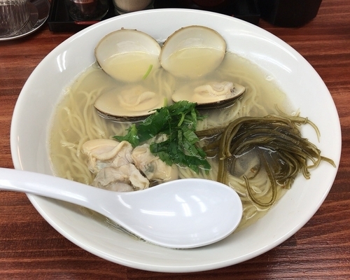 「限定ハマグリの塩そば＋鶏節ごはん(700円＋300円)」@麺や 睡蓮の写真