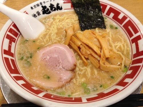 「ラーメン 並盛り」@屯ちん 新宿店の写真