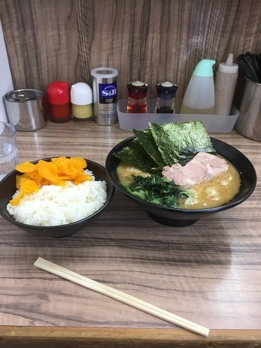「ラーメン（並）」@家系らーめん 武蔵家 川越店の写真