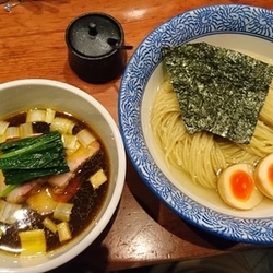 濃厚昆布水の淡麗つけ麺(醤油)、特製　1,150円