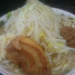 小ラーメン（700円）ニンニク
