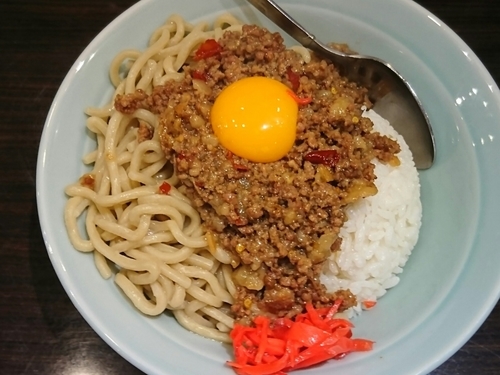 「マシライス（麺とライスのハーフ＆ハーフ）￥750」@立川マシマシ 8号店の写真