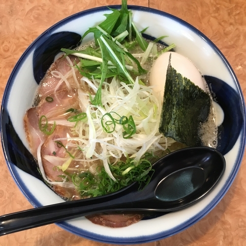 「湧ラーメン (680円) 得入り (150円)」@ラーメン 湧の写真