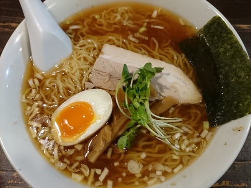 「醤油ラーメン　大盛」@黒潮屋の写真