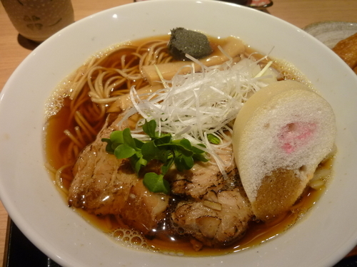 「濃いめの煮干しそば」@煮干そば 肉おでん 片平小十郎の写真