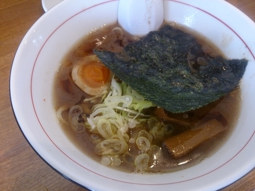 「魚介醤油ラーメン」@松本餃子食堂の写真
