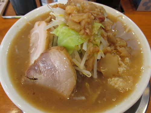 「小ﾗｰﾒﾝ+豚ﾏｼ+ﾆﾝﾆｸ・野菜・脂「650円+150円」」@麺屋穴場の写真