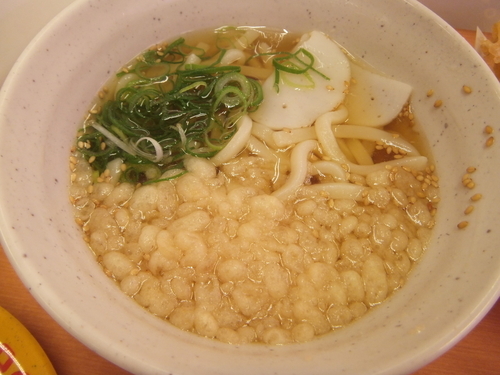 「かけうどん130円(平日限定)＆かぼちゃ天100円(＋税)」@スシロー 柏店の写真