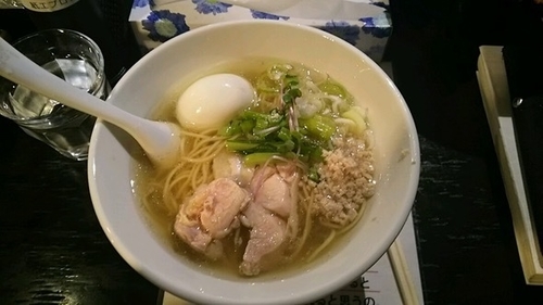 「塩生姜らー麺味玉入り　900円」@塩生姜らー麺専門店 MANNISHの写真