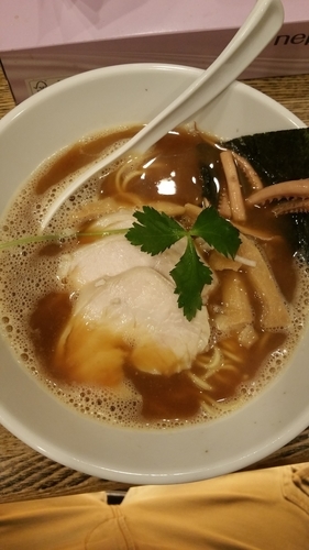 「烏賊干し鶏白湯醤油そば」@新橋 纏の写真