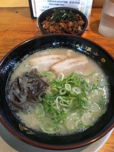 「博多ラーメン600円+チャーシュー飯150円」@博多ラーメン 清水屋の写真