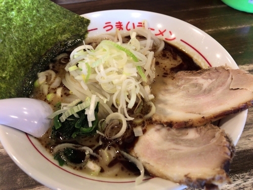 「黒うまいラーメン800円＋半分チャーシュー150円」@松福 長浜海岸店の写真