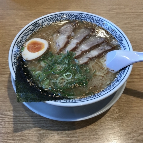 「熟成醤油とんこつチャーシュー（白）」@丸源ラーメン 西府中店の写真