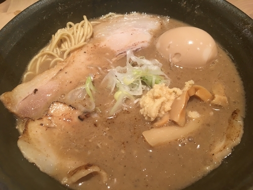 「味玉煮干しラーメン880円」@にぼしらーめん88の写真