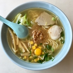 ミソラーメン (700円)