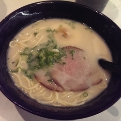 博多とんこつラーメン