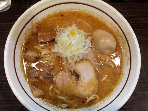 「みそらーめん＋比内地鶏の味玉」@らーめん颯人の写真