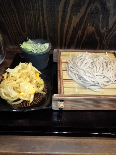 「天もりそば（太麺）&生ビール」@蕎麦 冷麦 嵯峨谷 阿佐ヶ谷店の写真