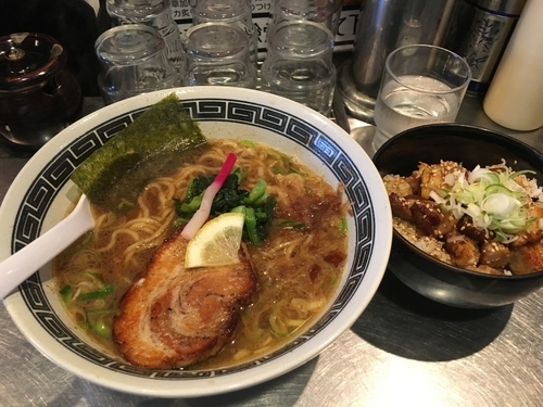 「カツオ香るラーメン700円+チャーシュー丼280円」@龍が如しの写真