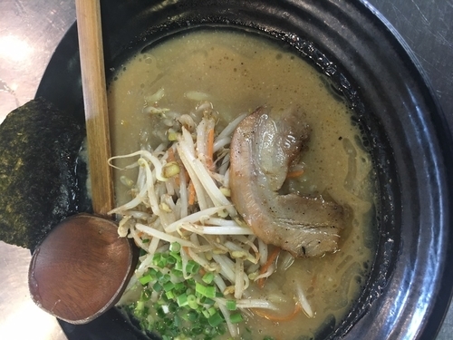 「白マル味噌ラーメン」@熟成蔵出し味噌ラーメン マルヤ商店 岩井店の写真