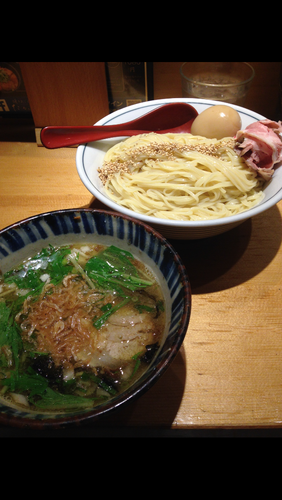 「塩つけ麺」@焼きあご塩らー麺 たかはし 新宿本店の写真