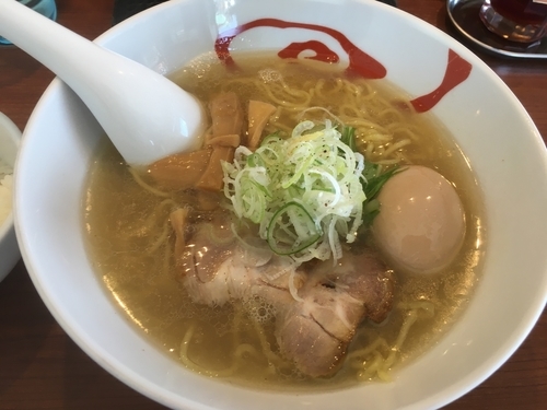「鶏にぼし塩ラーメン」@麺屋こうじろうの写真