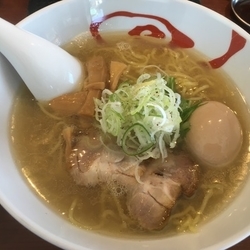 鶏にぼし塩ラーメン