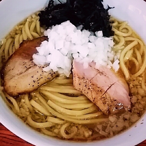 「背脂煮干しらーめん 750円」@煮干し中華そば 蓮の華の写真