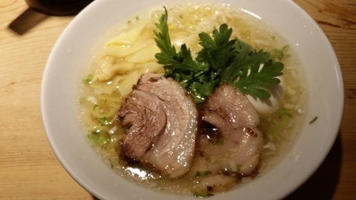 「塩ラーメン」@横濱元町 本丸亭 横浜店の写真