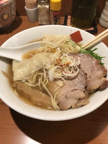 「全部入り鶏だし醤油」@東京の中華そば ちよがみの写真