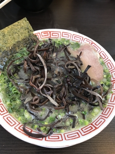 「ネギラーメン ハリガネ キクラゲ増し」@博多長浜らーめん もりやの写真