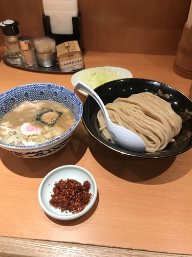 「辛つけ麺 ネギトッピング」@六厘舎の写真