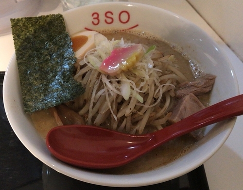 「ニボシ3SOらーめん(限定)＋麻辣肉味噌ごはん」@RA-MEN 3SOの写真