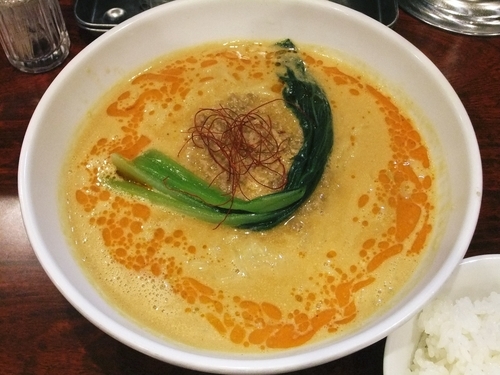 「担々麺（800円）」@YOSHIBA 芳葉 拝島駅前店の写真