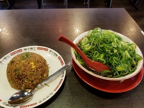 「中華そば並＋焼き飯(1100円)」@新福菜館 秋葉原店の写真