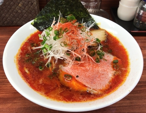 「あっさり豚骨辛味噌(限定)＋限定ごはん(800円＋300円)」@麺や 睡蓮の写真