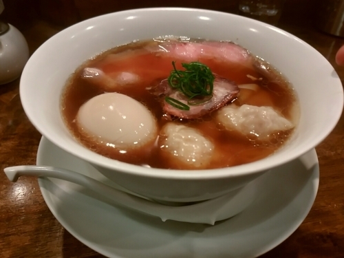 「特製醤油そば1100円＋ETC.」@創作麺工房 鳴龍の写真