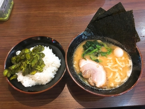 「半麺ラーメン+小ライス／￥600+100」@秋津商店の写真