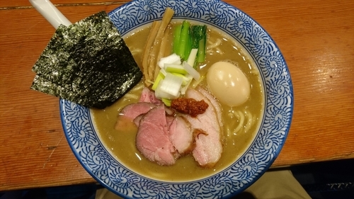 「濃厚豚骨魚介らーめん（特製）　980円」@麺処 ほん田の写真