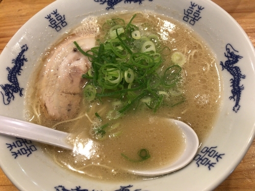 「ラーメン＋替玉」@博多ラーメンセンターの写真