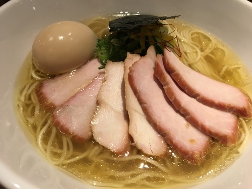 「白旨チャーシュー麺（＋卵トッピング大盛）」@中華soba いそべの写真