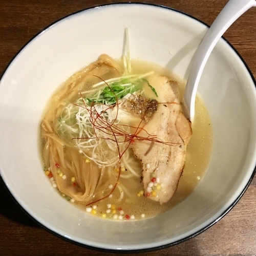 「真鯛 塩 soba 寿 (900円)」@らぁ麺BAR 錦 iwamotoの写真